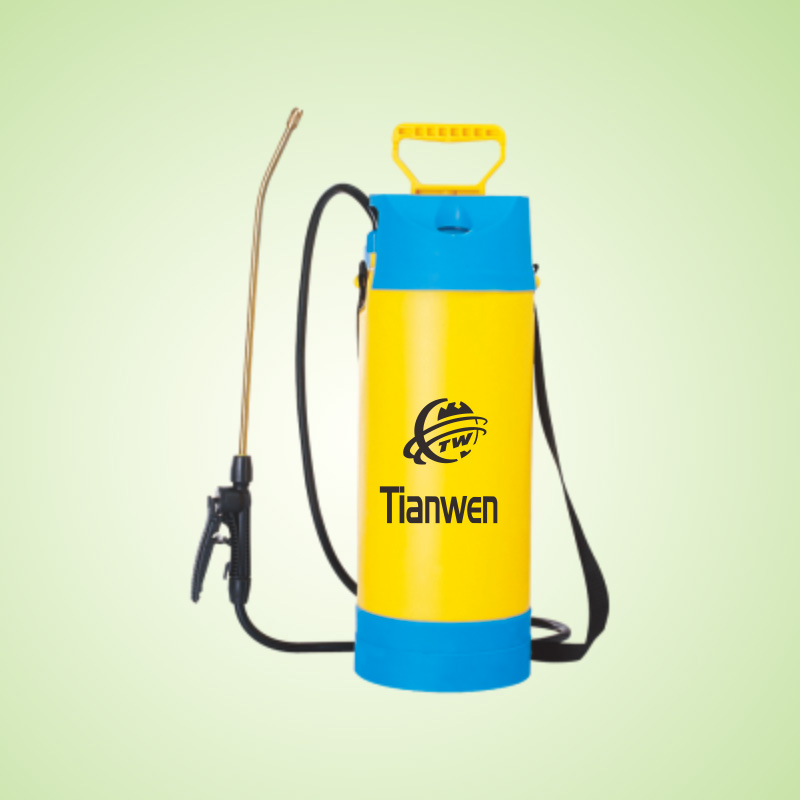 TW-0804  8L Pressure sprayer